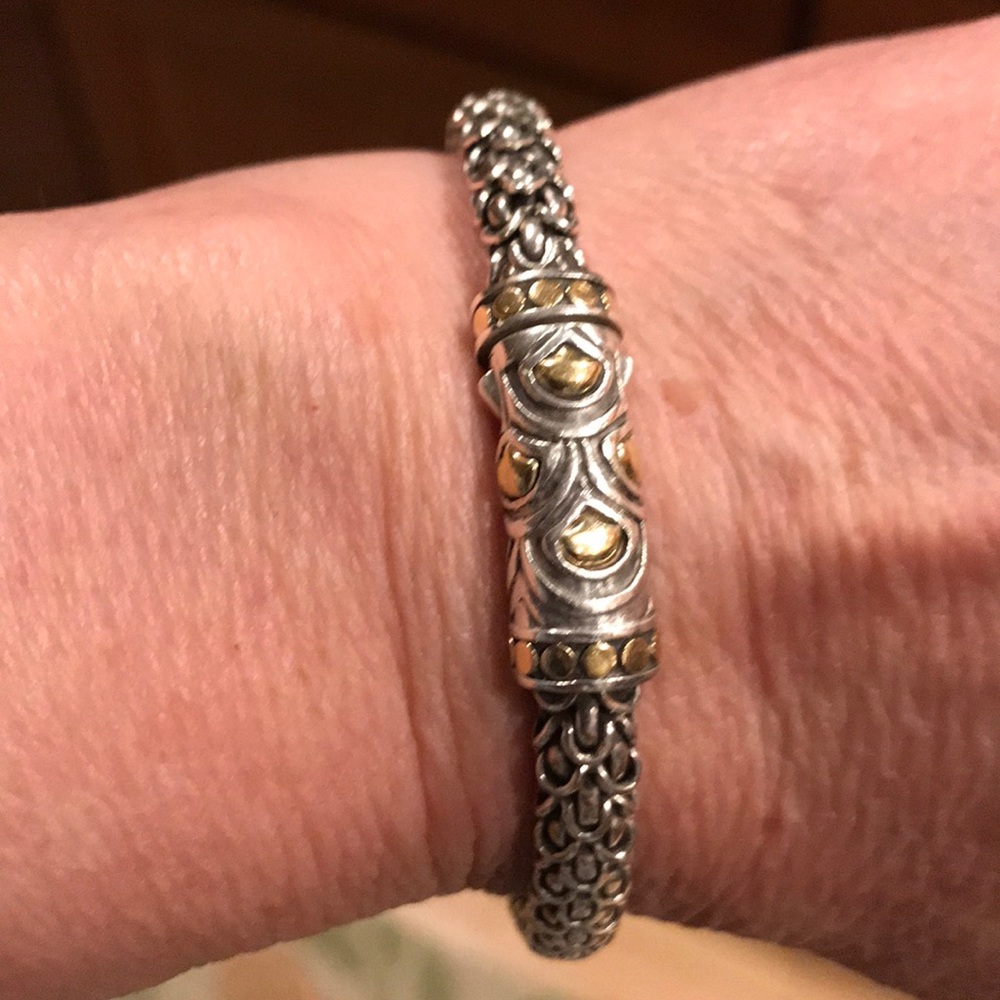 Beautiful John Hardy bracelet silver